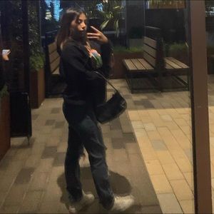 Meet your Posher, Gisel